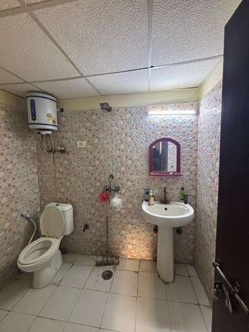 Attached Bathroom in 3 BHK Apartment at Amrapali Silicon City, Sector 76 – for Rent