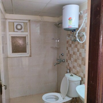 Bathroom in 3 BHK Apartment at Amrapali Silicon City, Sector 76 – for Rent