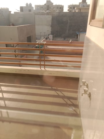 Balcony in 3 BHK Builder Floor at Guru Nanak Enclave, Dhakoli Village – for Rent