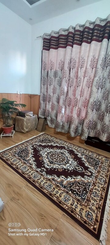 Room in 3 BHK Builder Floor at Dhakoli Village – for Rent