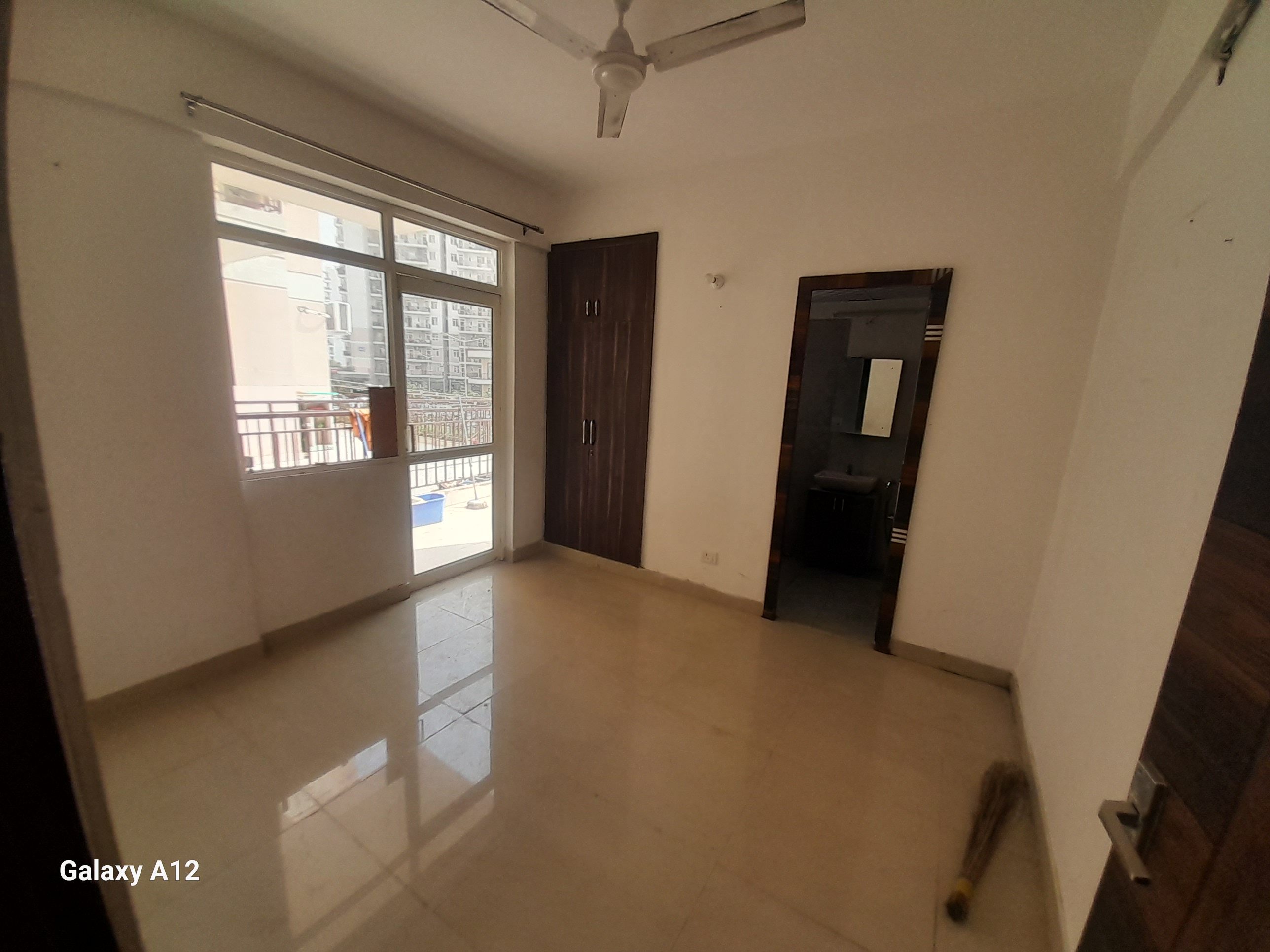 2 BHK + Extra Room Apartment For Sale in Suncity Avenue 76