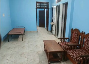Living Room in 1 BHK Villa at Aliganj – for Rent