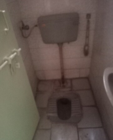 Attached Bathroom in 2 BHK Villa at Aliganj – for Rent