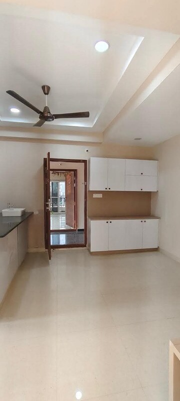 Room in 2 BHK Apartment at Raghavendra Nilayam Kondapur, Kondapur – for Rent
