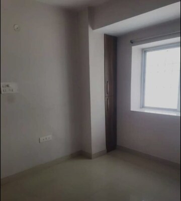 Room in 3 BHK Apartment at Bariatu – for Rent