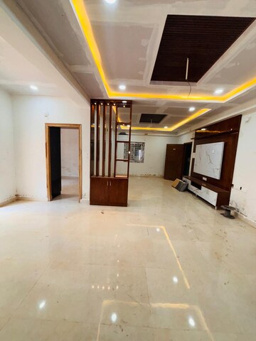 Room in 2 BHK Apartment at SM Homes Kondapur, Kondapur – for Rent