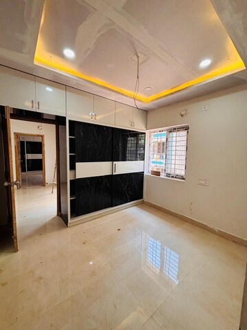 Room in 2 BHK Apartment at SM Homes Kondapur, Kondapur – for Rent