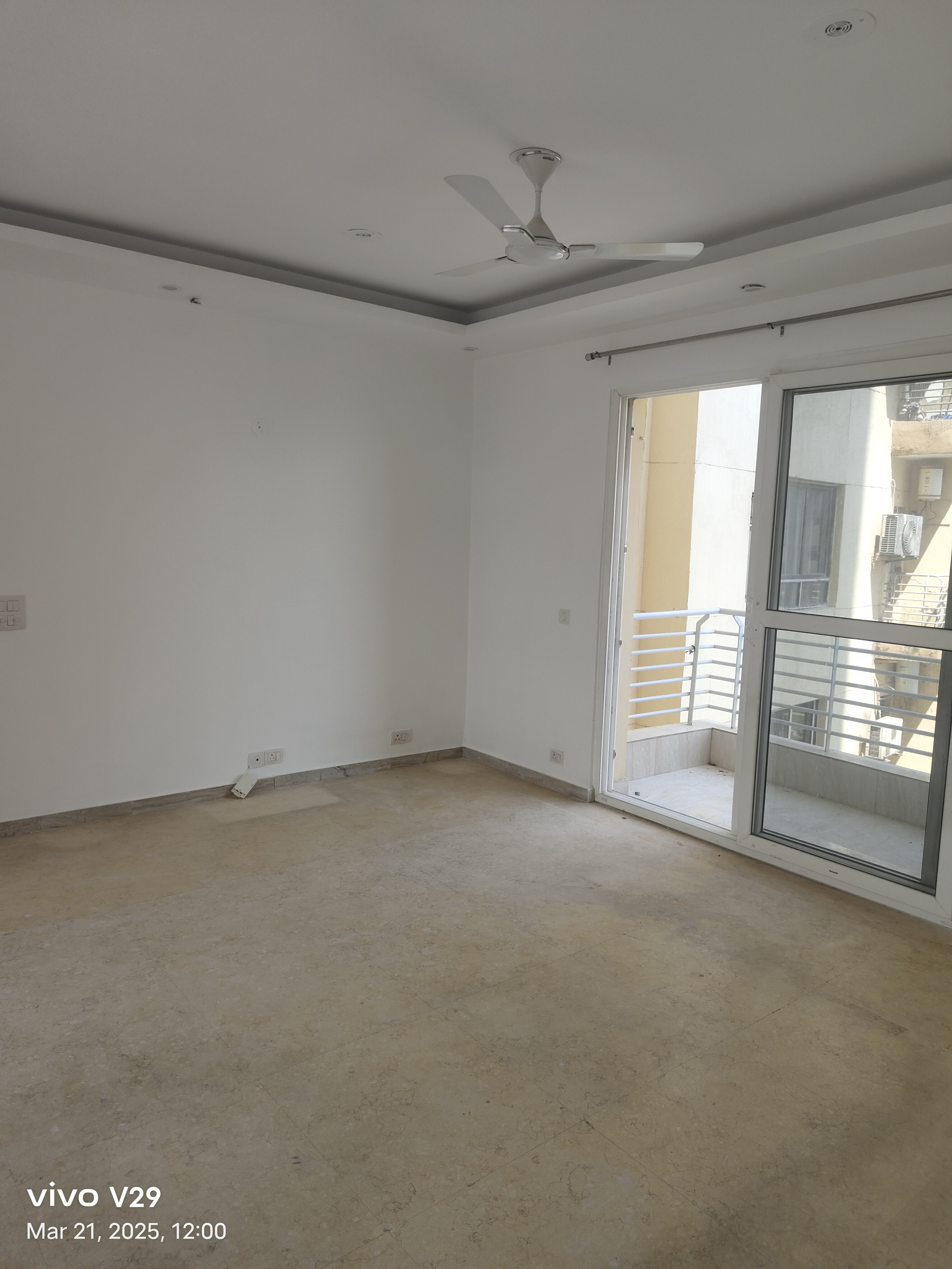 3 BHK + Servant Room 2066 Sq.Ft. Apartment in Unitech Escape