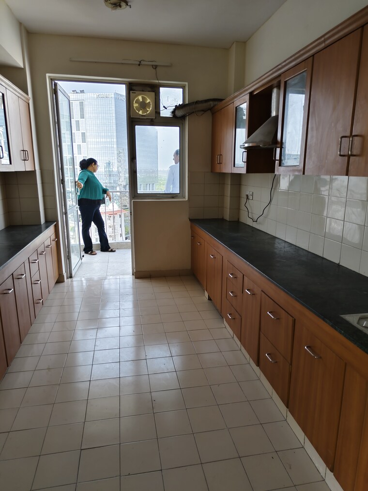 Kitchen, dlf-westend-heights 4 Bedroom 2700 Sq.Ft. Apartment In Sector 53 Gurgaon 8525798