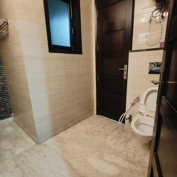 Attached Bathroom in 3.5 BHK Builder Floor at Malviya Nagar – for Rent