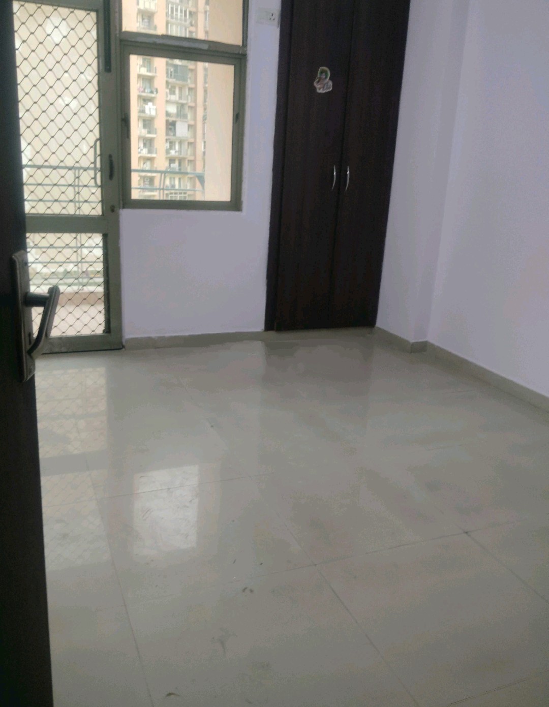 3 BHK 1446 Sq.Ft. Apartment in Amrapali Pan Oasis