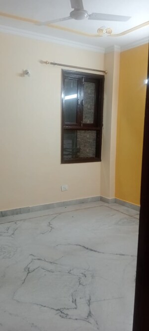 Room in 3 BHK Builder Floor at Govindpuri – for Sale