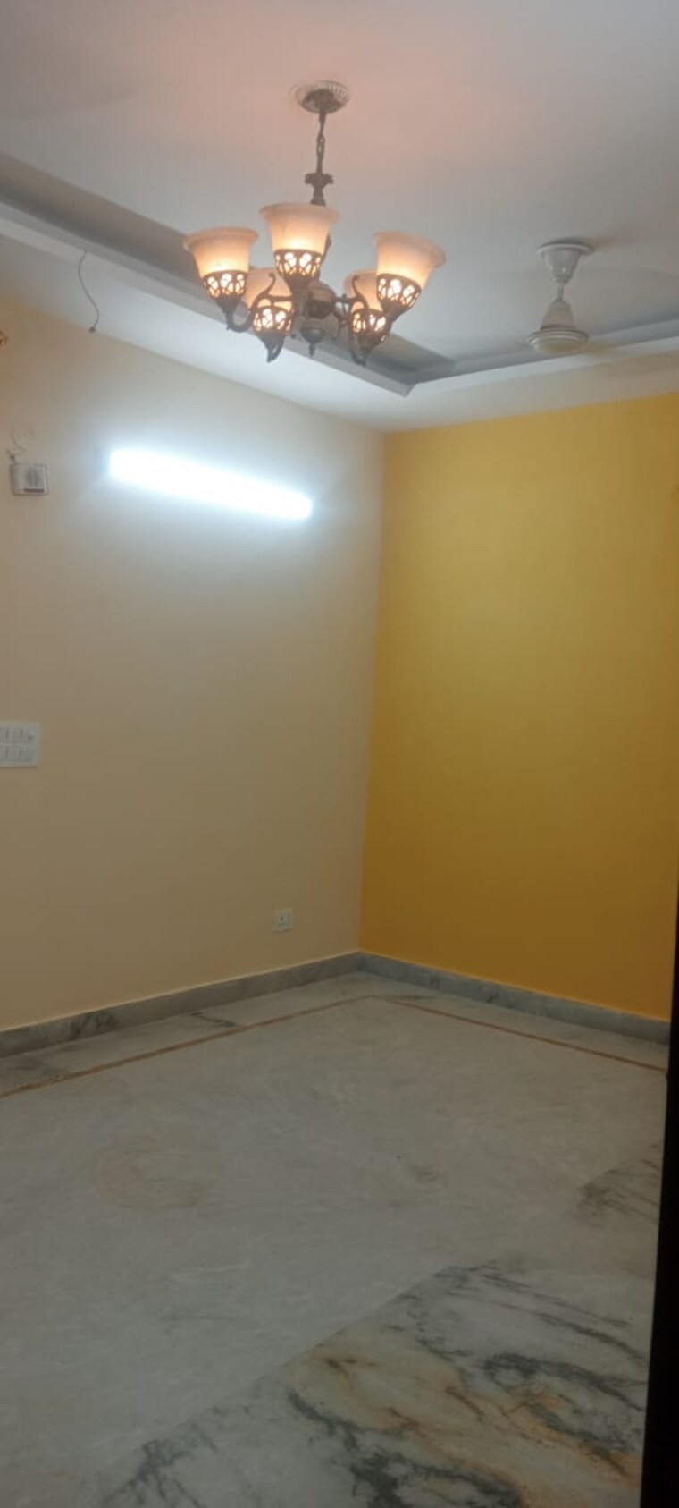 Room, govindpuri 3 Bedroom 600 Sq.Ft. Builder Floor In Govindpuri Delhi 8526077
