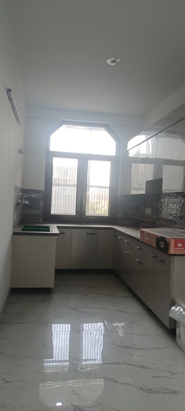 Kitchen in 3 BHK Villa at Sector 105 – for Rent