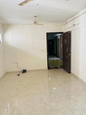 1 BHK Apartment For Sale in Lodha Palava City Lakeshore Greens, Dombivli East