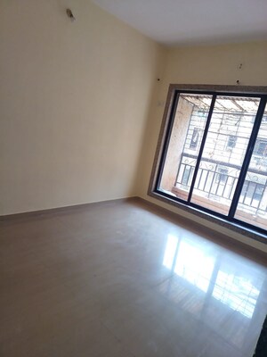 Room in 2 BHK Apartment at Lotus Apartment Nalasopara West, Nalasopara West – for Sale