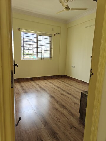 Room in 2 BHK Builder Floor at Hbr Layout – for Rent
