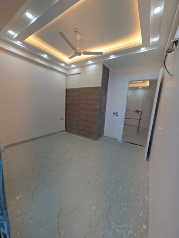 Room in 3 BHK Builder Floor at Sushant Lok 2, Sector 57 – for Sale