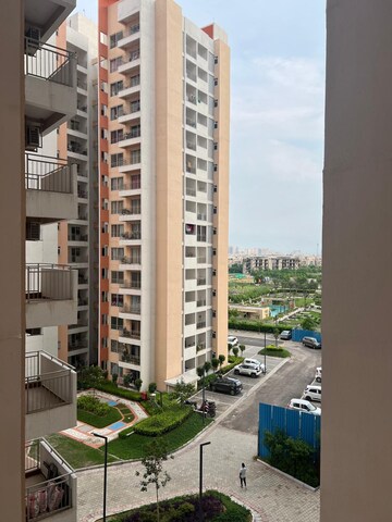 3 BHK Apartment – Exterior View View at Shapoorji Pallonji Joyville Phase 2, Sector 102 - for Rent