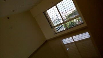 Master Bedroom in 3 BHK Builder Floor at Mayur Complex Kothrud, Kothrud – for Sale