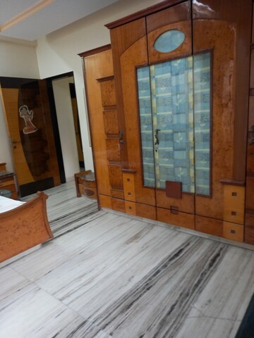 Room in 1 BHK Apartment at Usha CHS, Kopri – for Rent