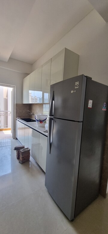 2 BHK Apartment For Rent in Zara Rossa, Sector 112