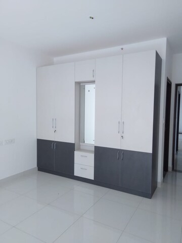 Room in 3 BHK Apartment at Purva Palm Beach, Hennur Road – for Rent
