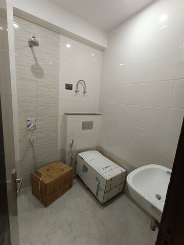 Attached Bathroom in 1 BHK Builder Floor at Ansal Sushant Lok I, Sector 43 – for Rent
