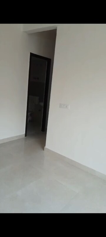 Room in 2 BHK Apartment at Signature Global Orchard Avenue, Sector 93 – for Rent