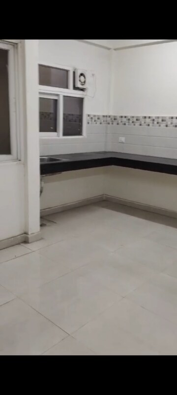 2 BHK Apartment For Rent in Signature Global Orchard Avenue, Sector 93