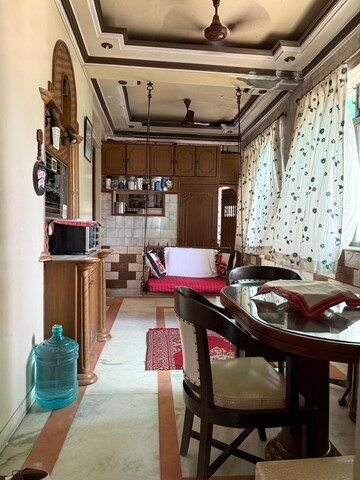 4 BHK Apartment For Rent in Colaba