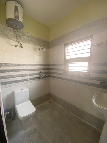 Attached Bathroom in 3 BHK Builder Floor at JTPL Flora Designer Floors, Mohali Sector 115 – for Rent