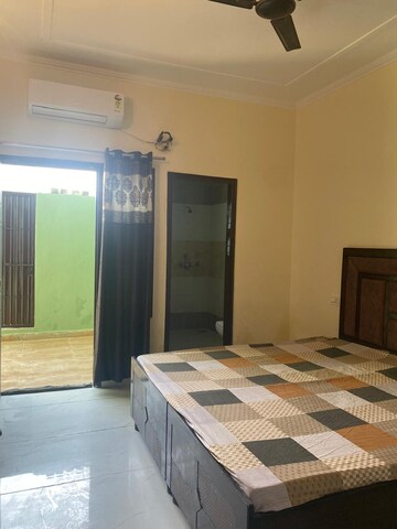 Room in 3 BHK Builder Floor at JTPL Flora Designer Floors, Mohali Sector 115 – for Rent