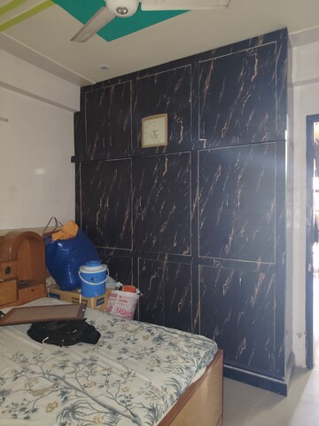 Room in 2.5 BHK Builder Floor at Sector 2 – for Rent