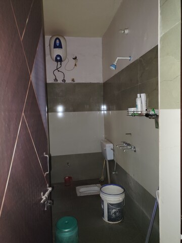 Bathroom in 2.5 BHK Builder Floor at Sector 2 – for Rent