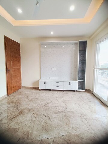 Room in 3 BHK Apartment at M3M Sky City, Sector 65 – for Rent