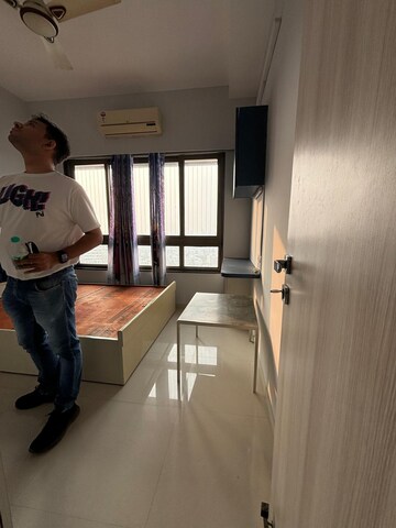 Room in 2 BHK Apartment at Kanakia Levels, Malad East – for Rent