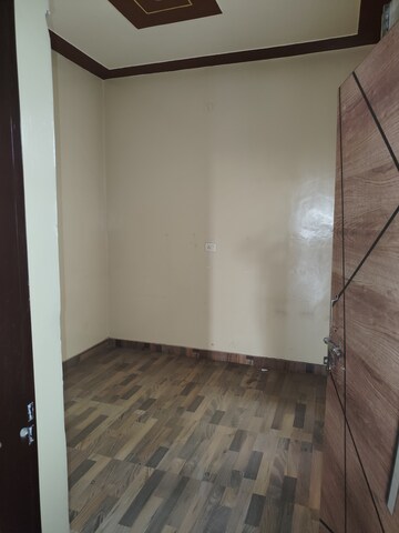 Room in 3.5 BHK Builder Floor at Sector 2 – for Rent