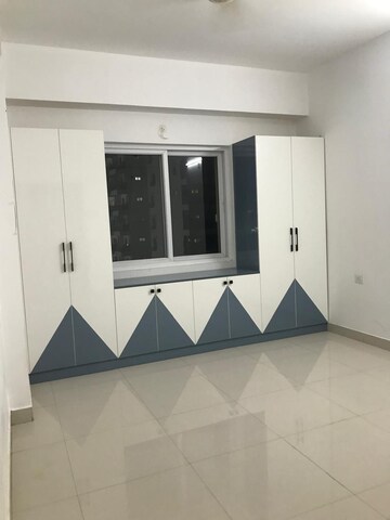 3 BHK Apartment For Rent in GHR Titania, Kondapur