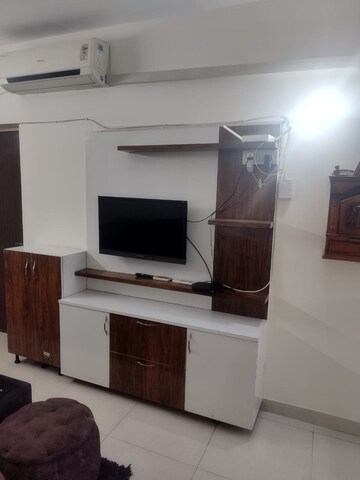Room in 2 BHK Apartment at Signature Global Synera, Sector 81 – for Rent