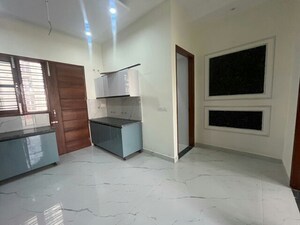 Room in 4 BHK Independent House at Kharar Road – for Sale