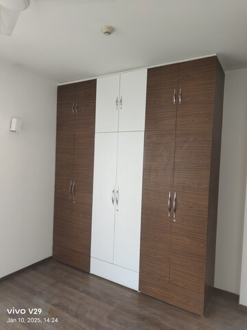 Room in 3 BHK  at M3M Merlin, Sector 67 – for Rent