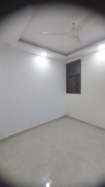 Room in 2 BHK Builder Floor at Govindpuri – for Rent