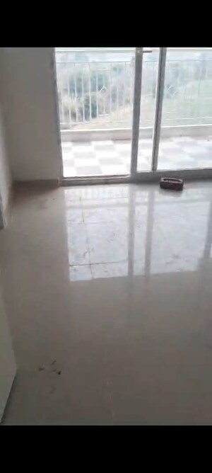 Room in 1 BHK Apartment at Shree Vardhman Green Court, Sector 90 – for Sale