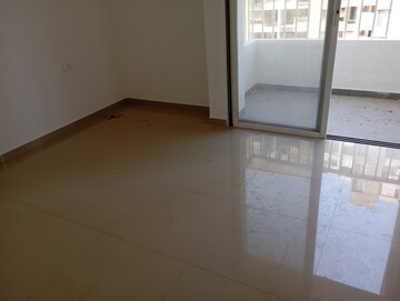 Room in 3 BHK Apartment at Godrej Greens, Undri – for Rent