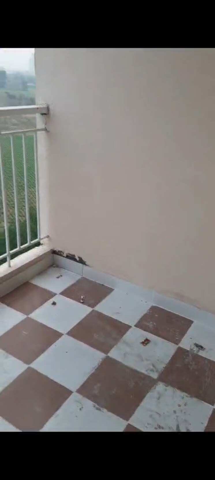 Balcony, shree-vardhman-green-court 1 Bedroom 432 Sq.Ft. Apartment In Sector 90 Gurgaon 8526947