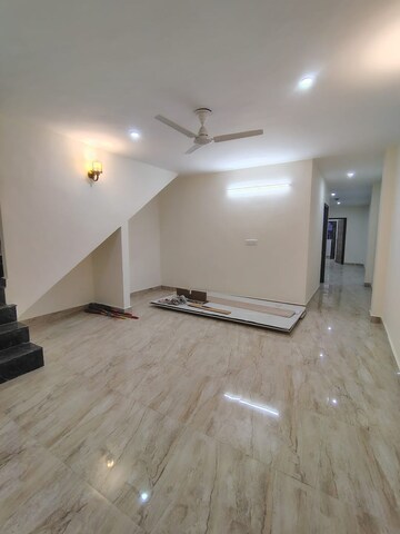 Room in 2 BHK Builder Floor at Malviya Nagar – for Rent