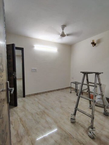 Room in 2 BHK Builder Floor at Malviya Nagar – for Rent