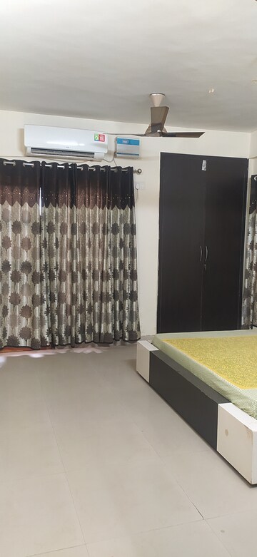 Room in 3 BHK Apartment at RPS Savana, Sector 88 – for Rent