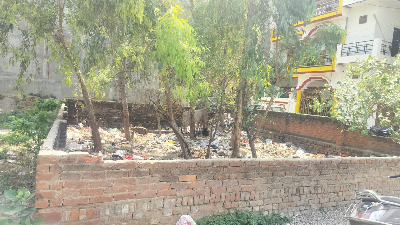 Plot For Sale in Lalit Property 